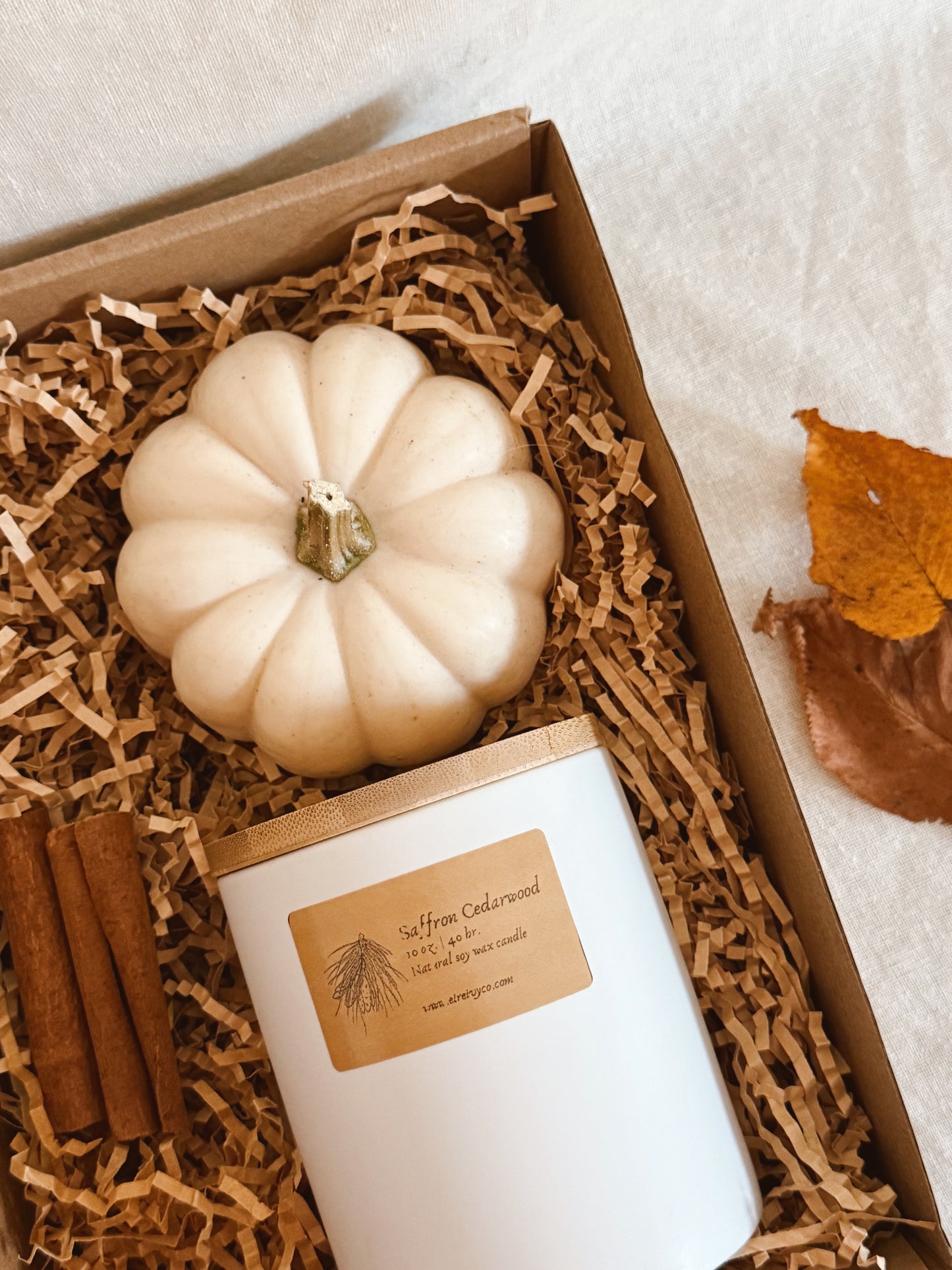 Saffron Cedarwood | Soy Candle